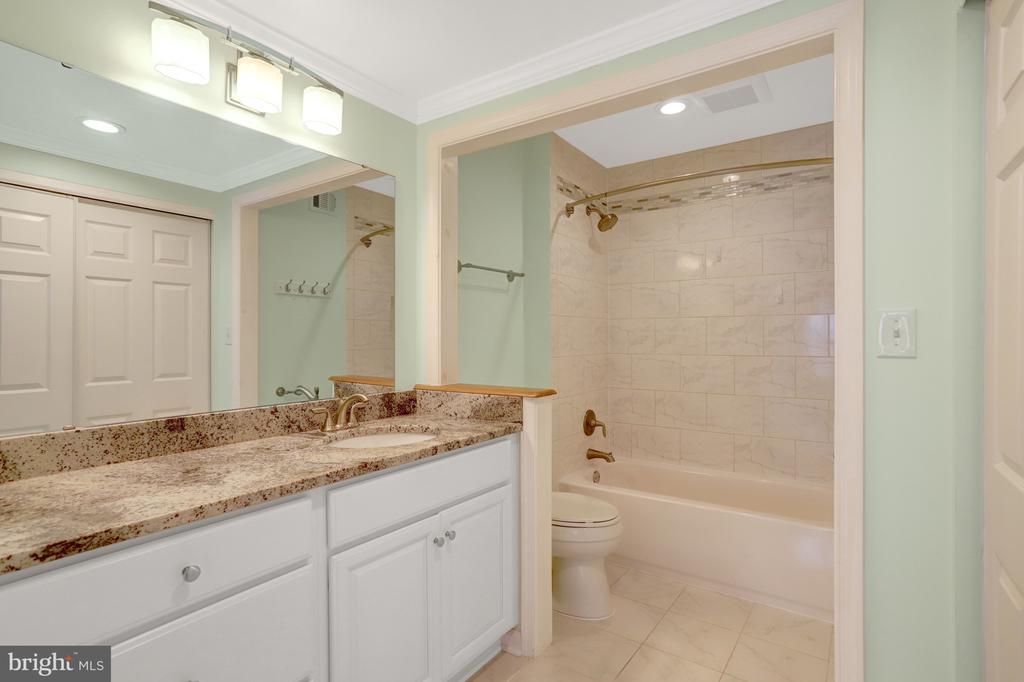 3151 COVEWOOD COURT