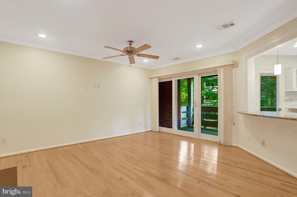 3151 COVEWOOD COURT