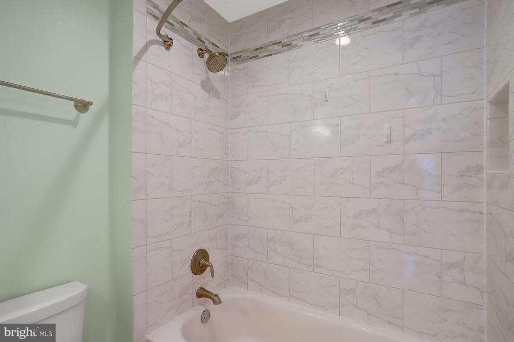 3151 COVEWOOD COURT