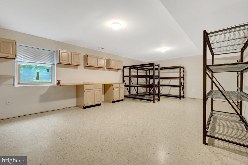 216 RIVER PARK DRIVE