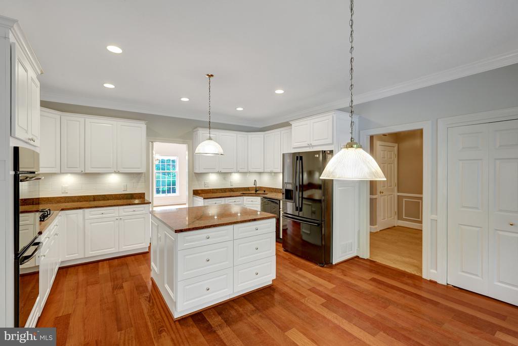 216 RIVER PARK DRIVE