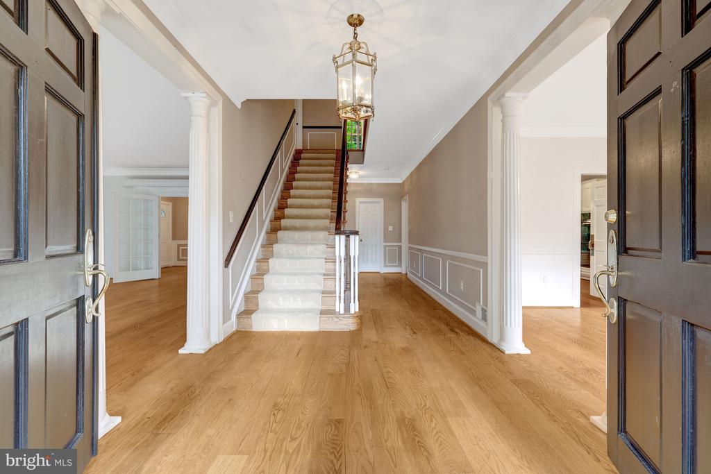 216 RIVER PARK DRIVE