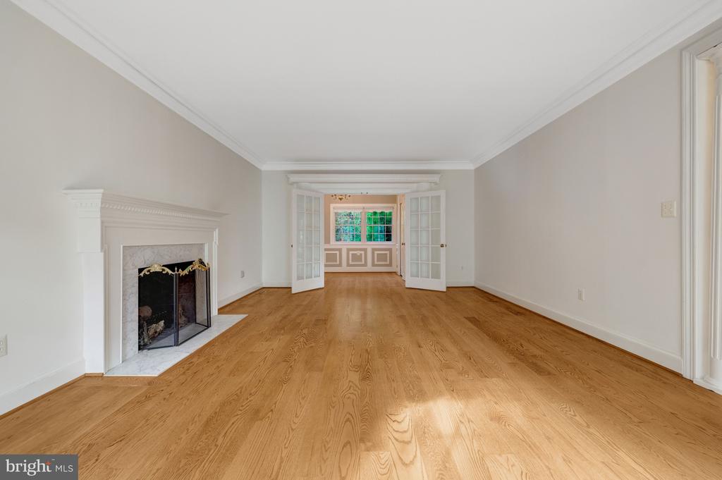 216 RIVER PARK DRIVE