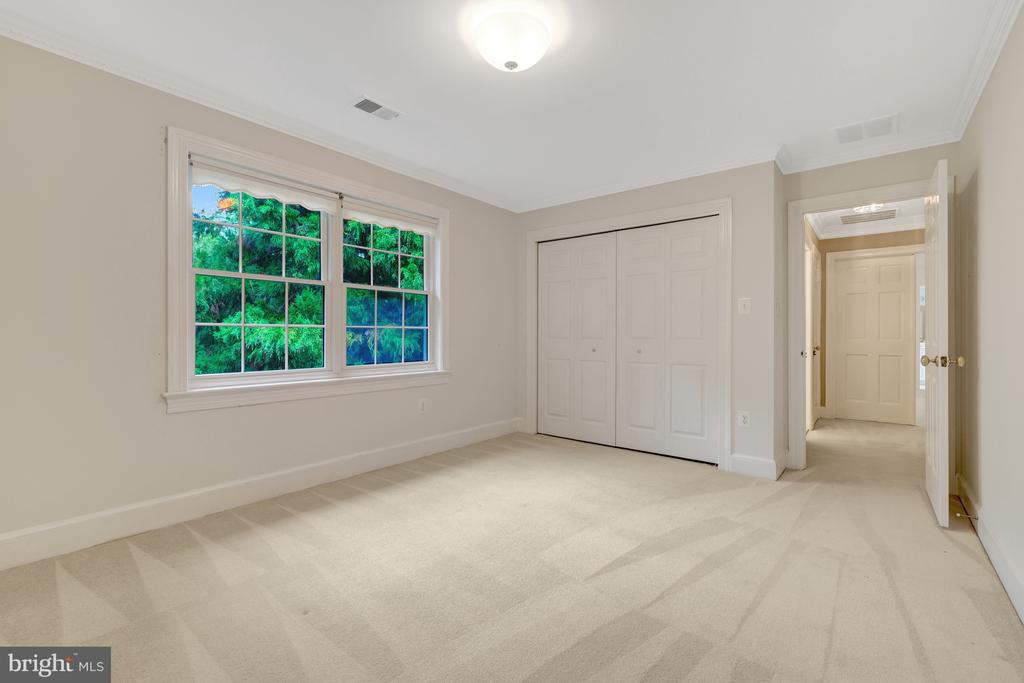 216 RIVER PARK DRIVE