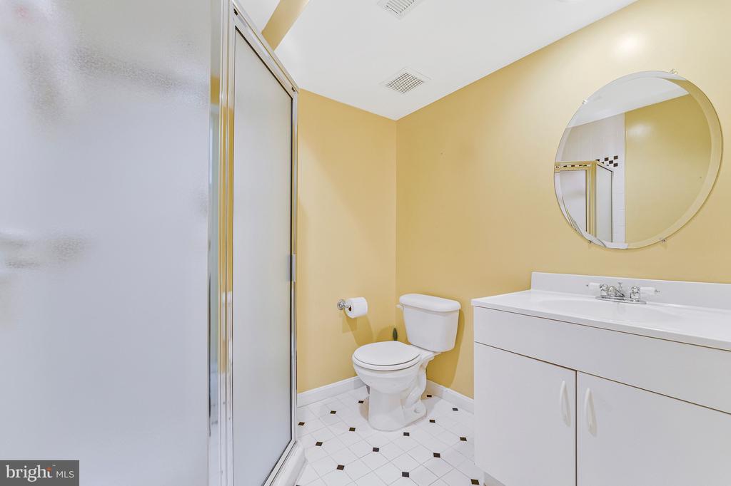 920 HOLLY RUN COURT