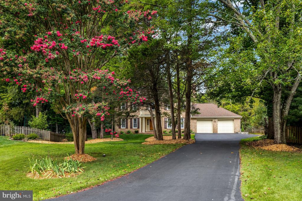 920 HOLLY RUN COURT