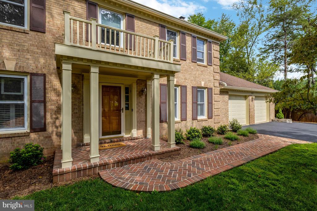 920 HOLLY RUN COURT