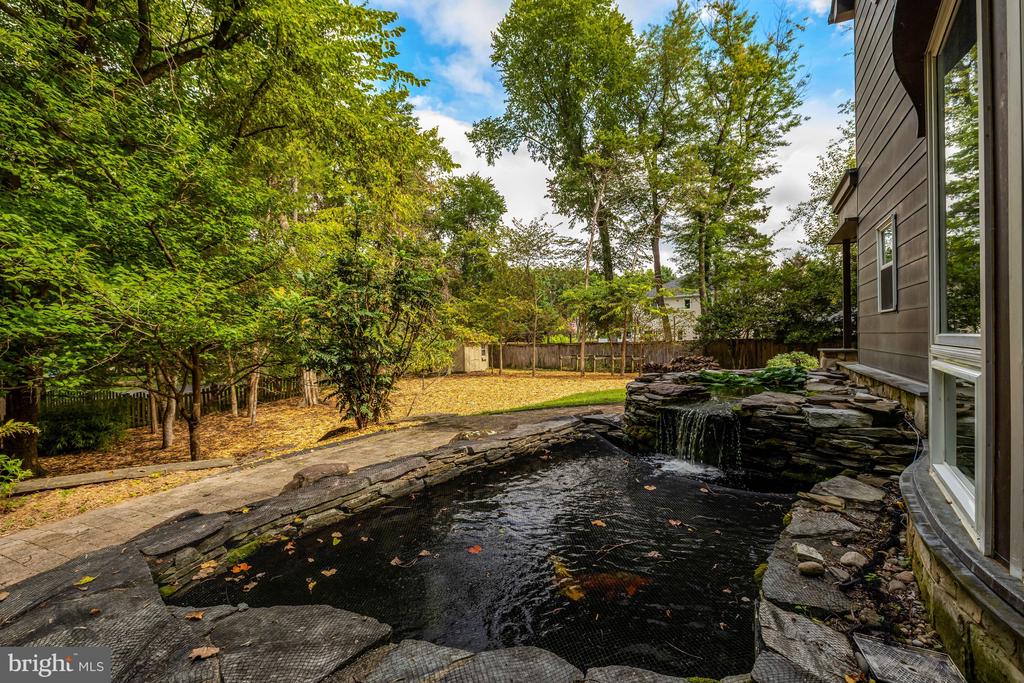 920 HOLLY RUN COURT