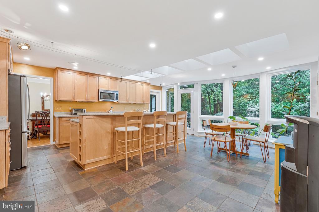 920 HOLLY RUN COURT