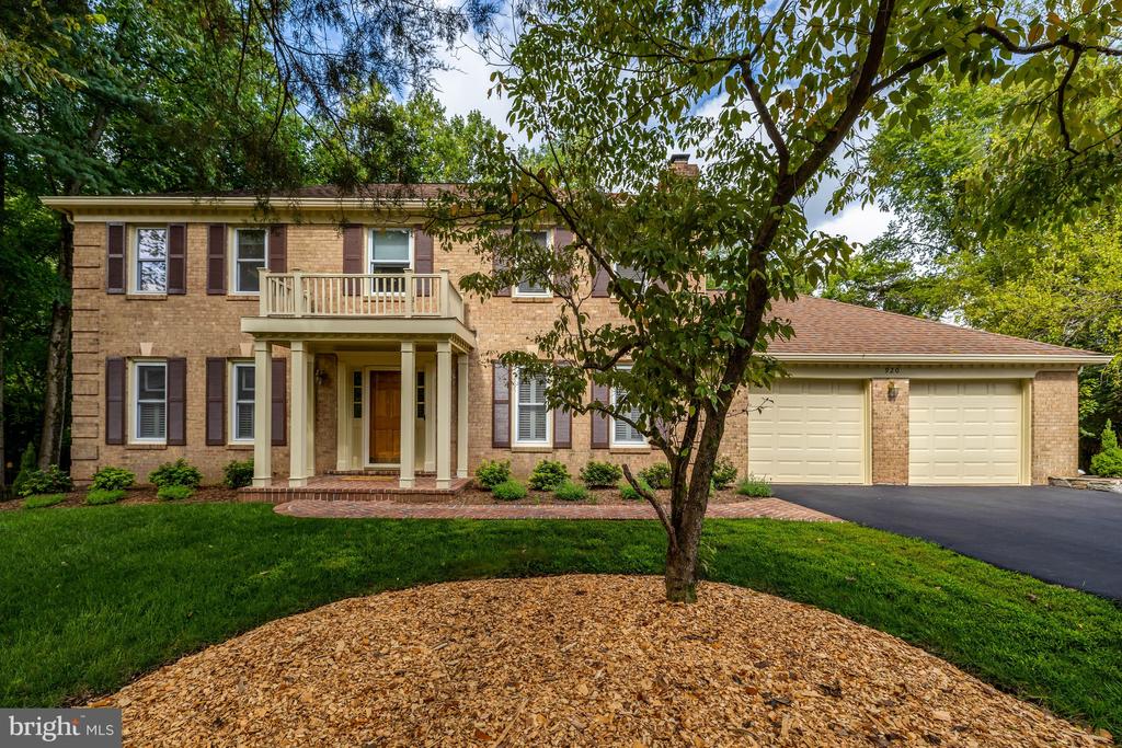 920 HOLLY RUN COURT