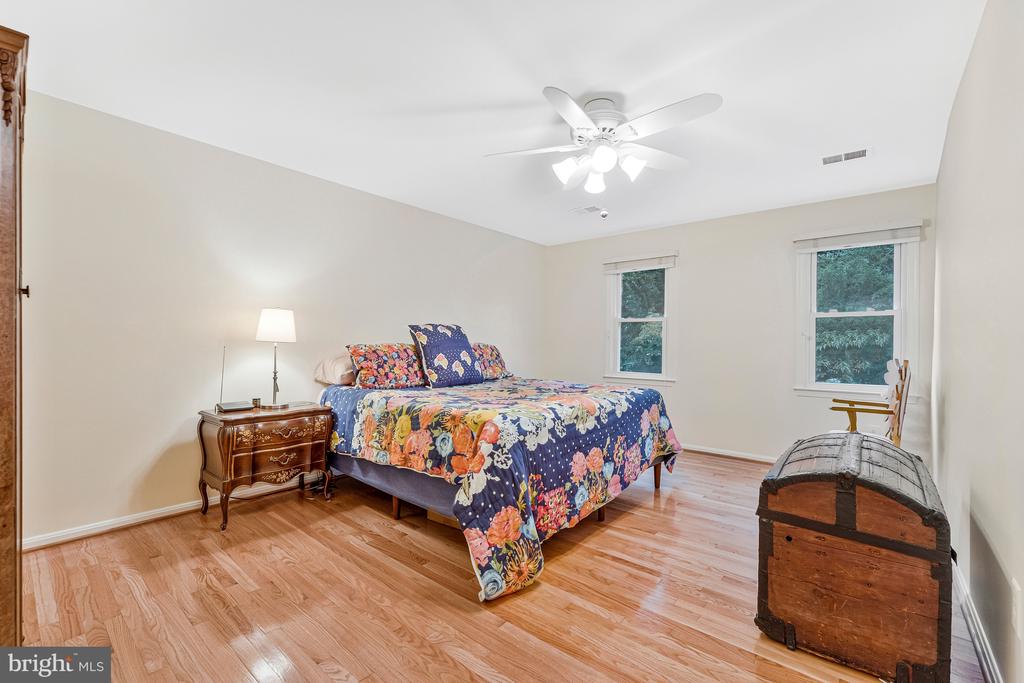 920 HOLLY RUN COURT