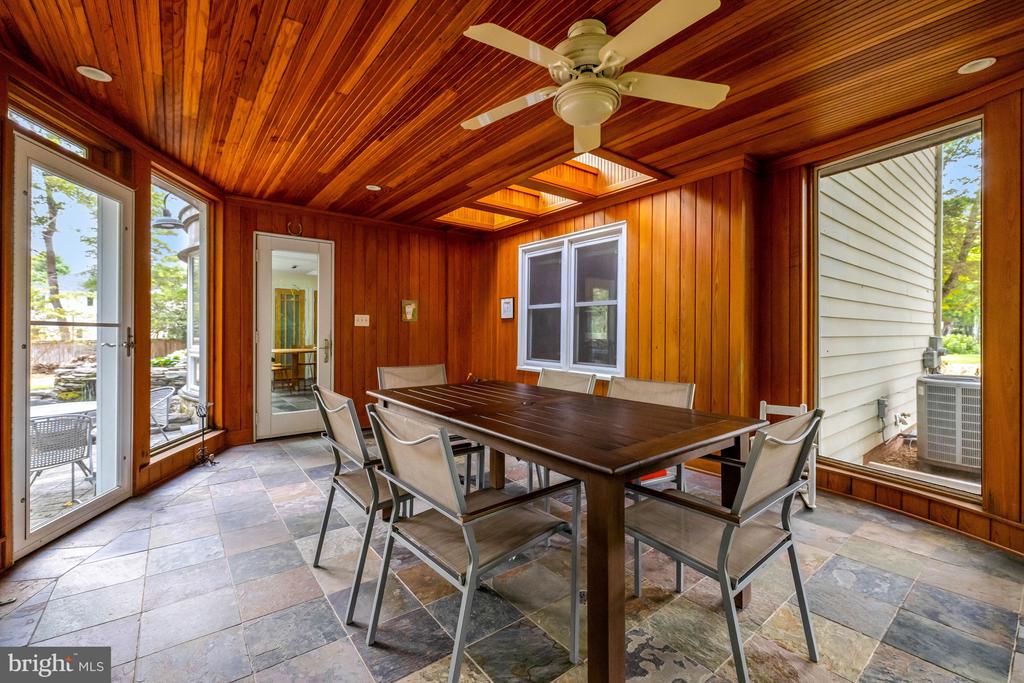 920 HOLLY RUN COURT