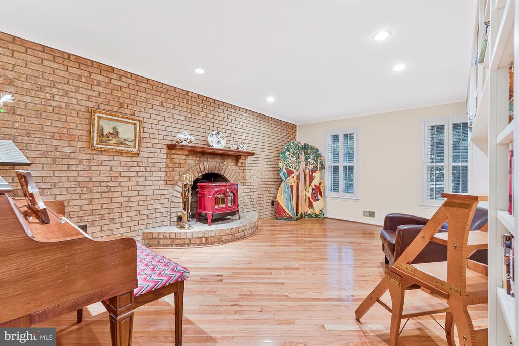 920 HOLLY RUN COURT