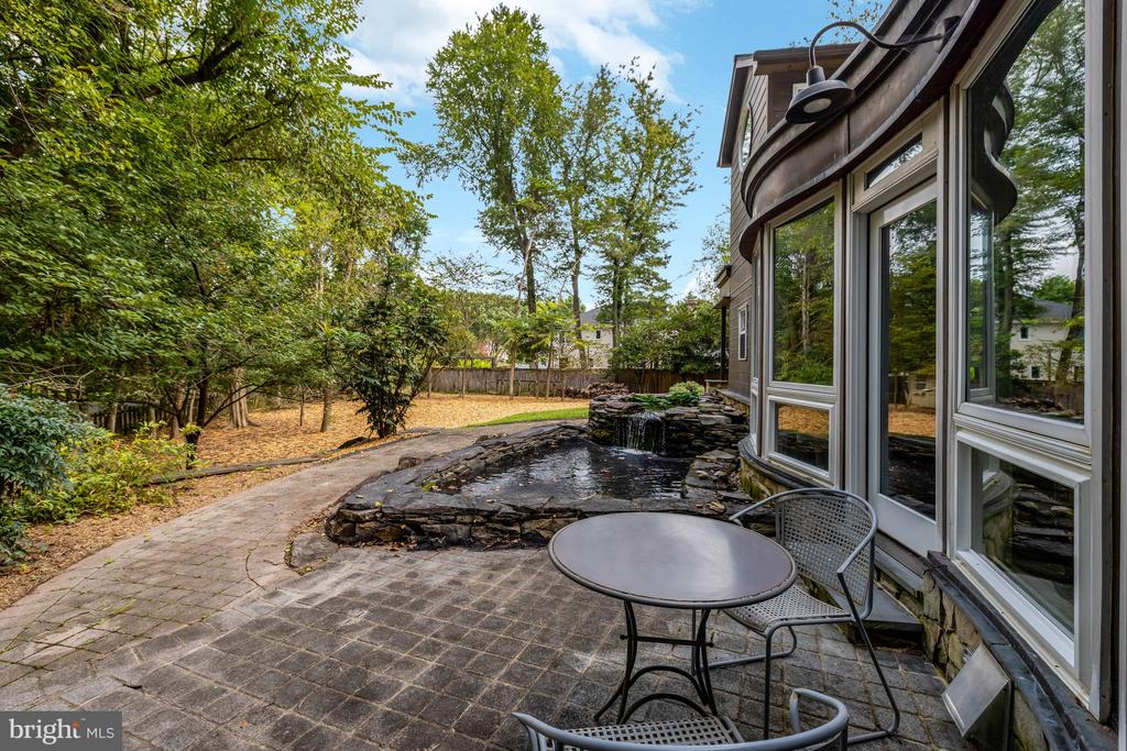 920 HOLLY RUN COURT