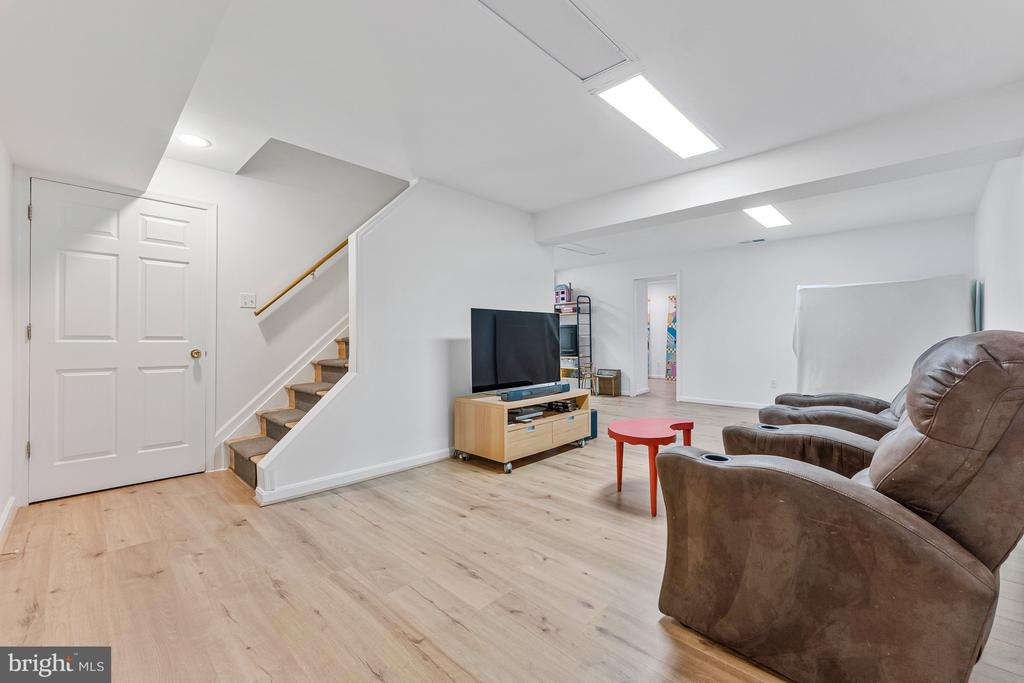 920 HOLLY RUN COURT