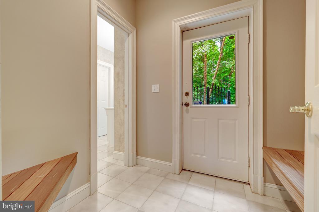501 SENECA GREEN WAY