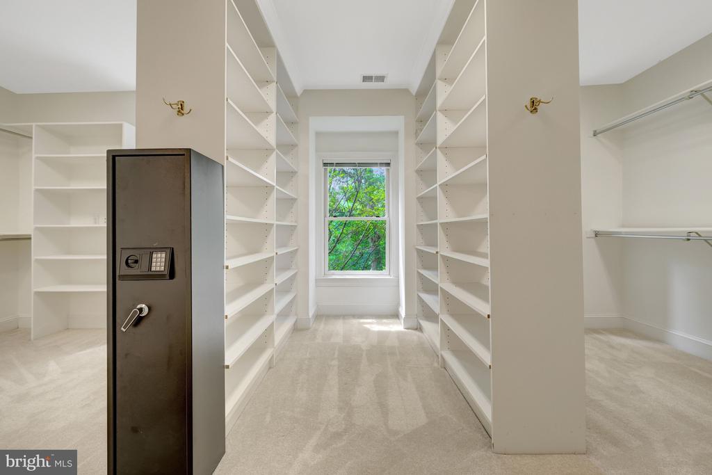 501 SENECA GREEN WAY