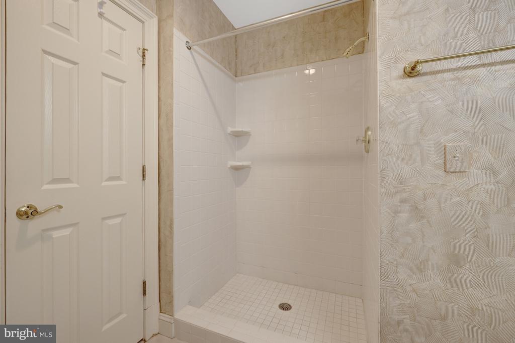 501 SENECA GREEN WAY