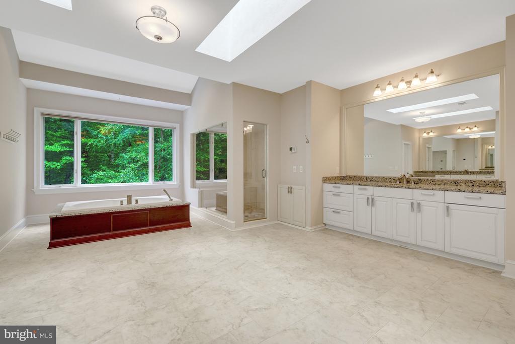 501 SENECA GREEN WAY