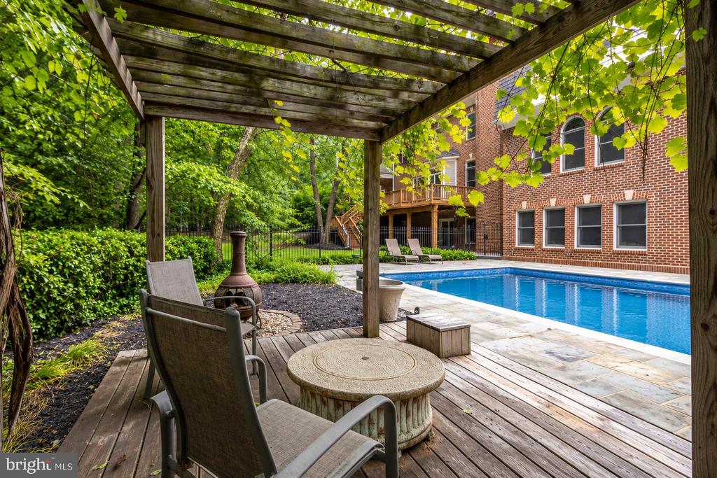 501 SENECA GREEN WAY