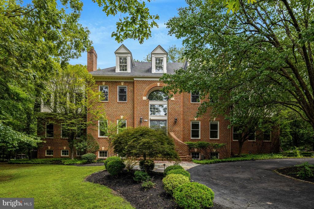 501 SENECA GREEN WAY