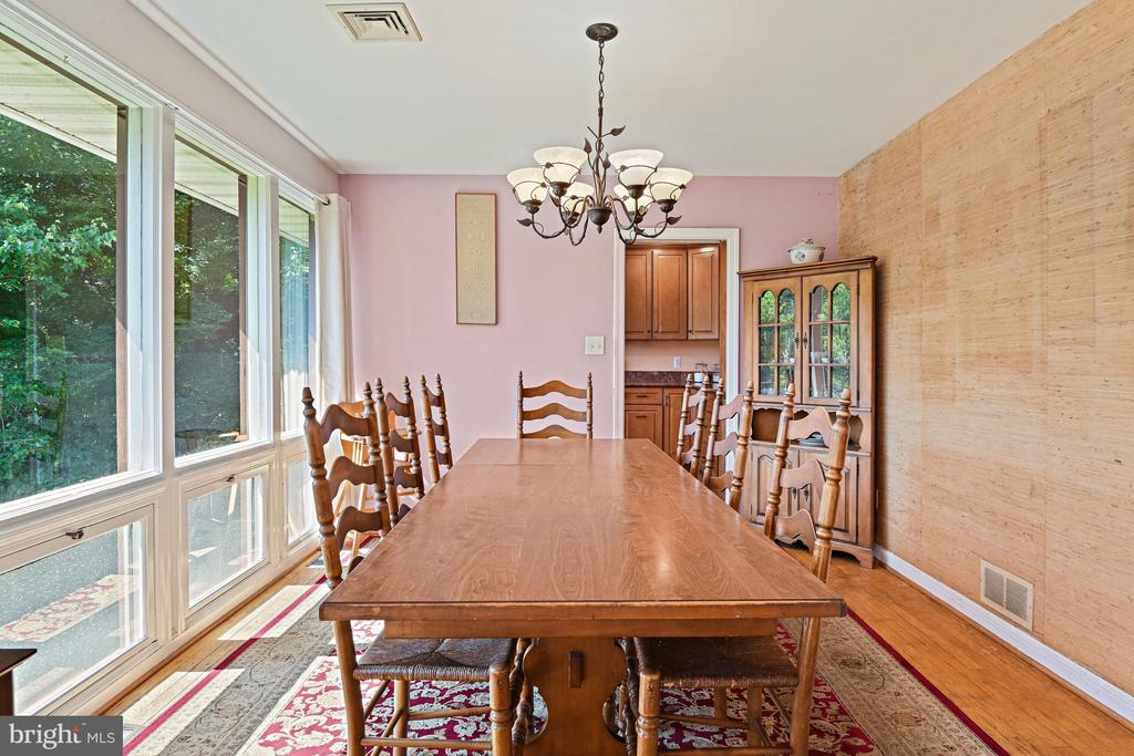 1438 WAGGAMAN CIRCLE