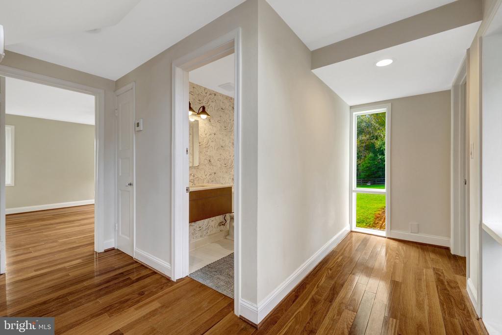 125 COMMONAGE DRIVE