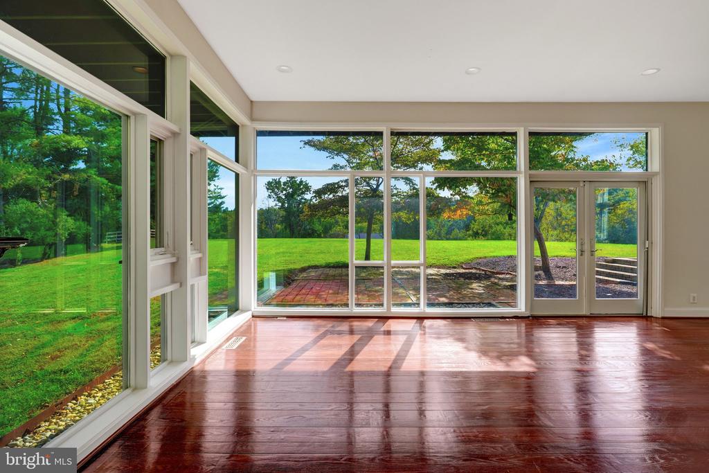 125 COMMONAGE DRIVE
