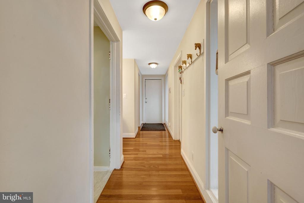 125 COMMONAGE DRIVE