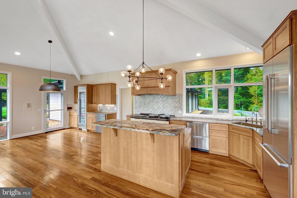 125 COMMONAGE DRIVE