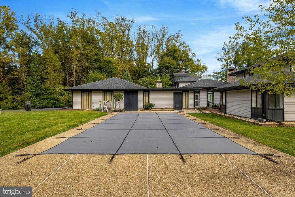 125 COMMONAGE DRIVE