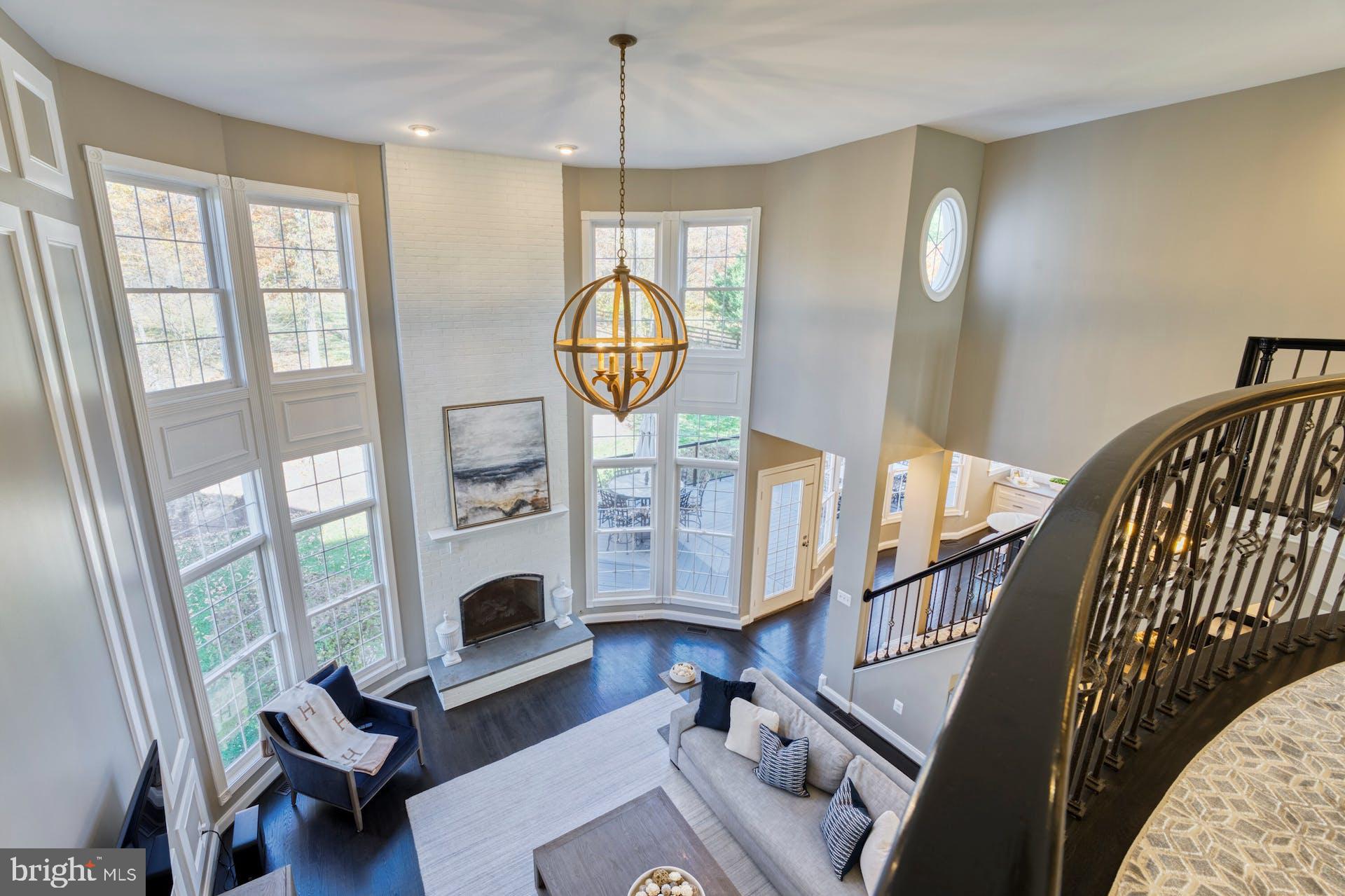 40280 SPECTACULAR BID PLACE