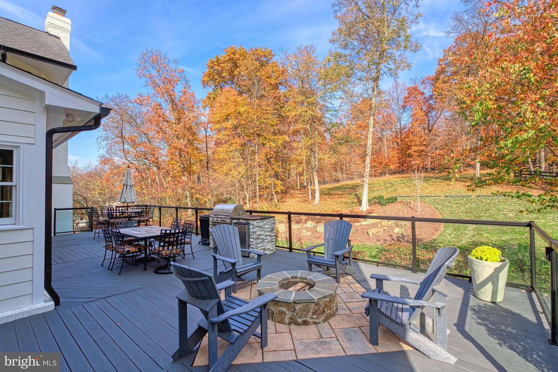 40280 SPECTACULAR BID PLACE