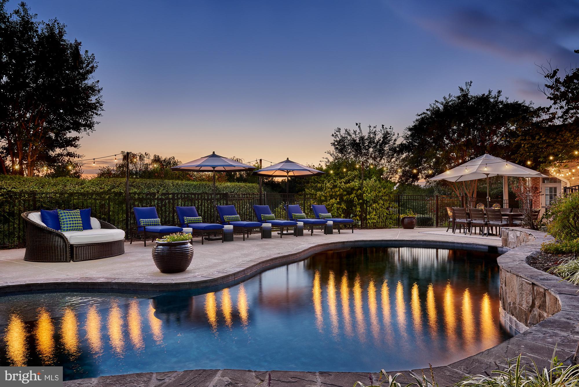 40280 SPECTACULAR BID PLACE