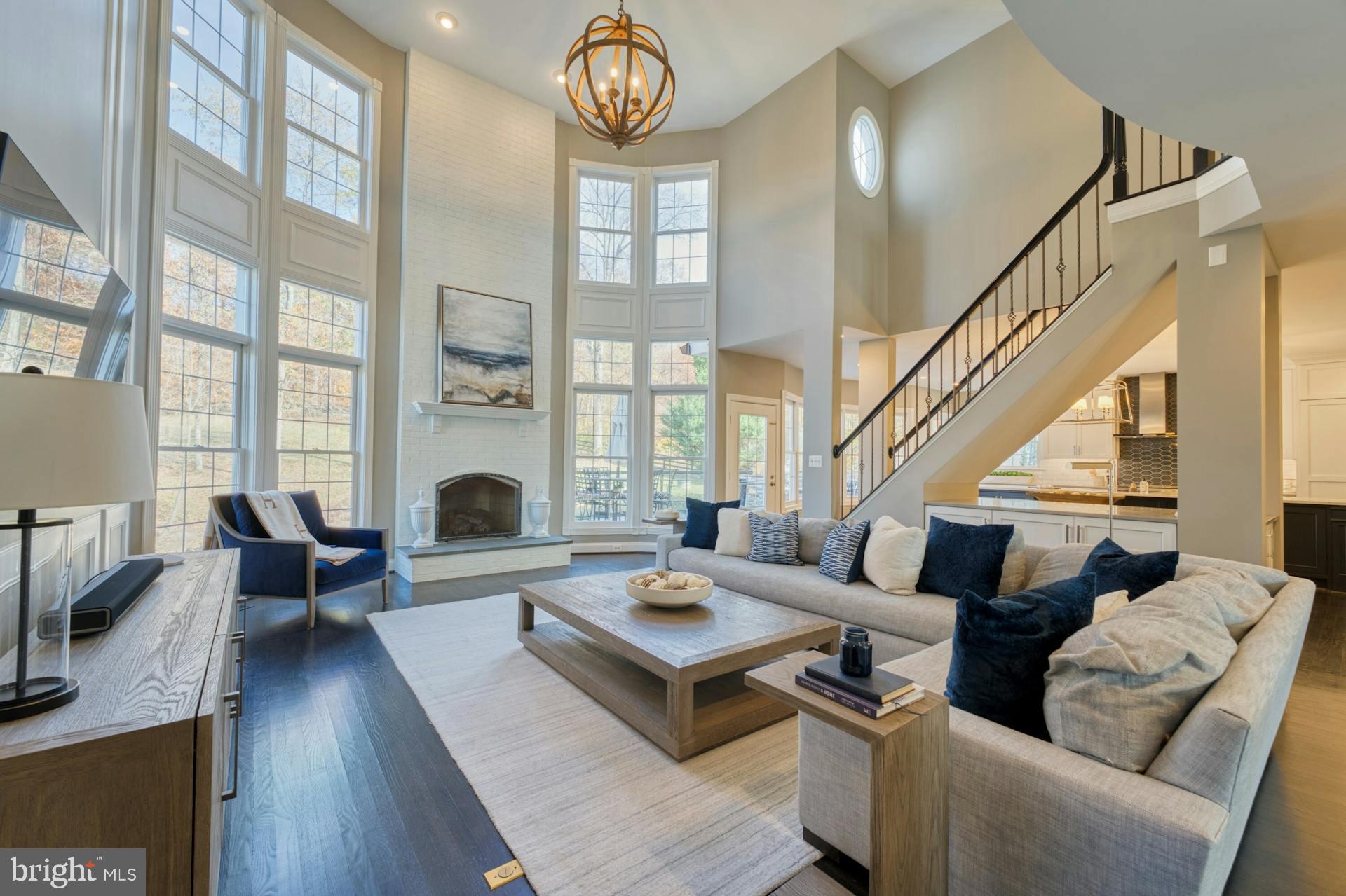 40280 SPECTACULAR BID PLACE