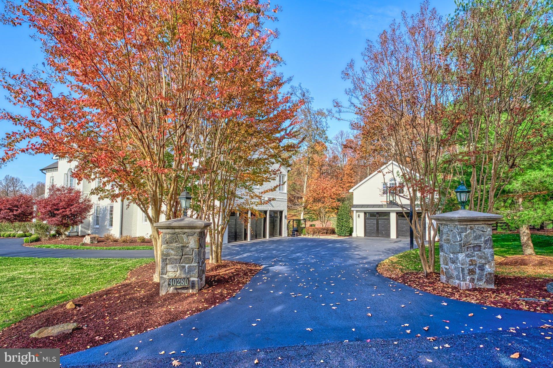 40280 SPECTACULAR BID PLACE