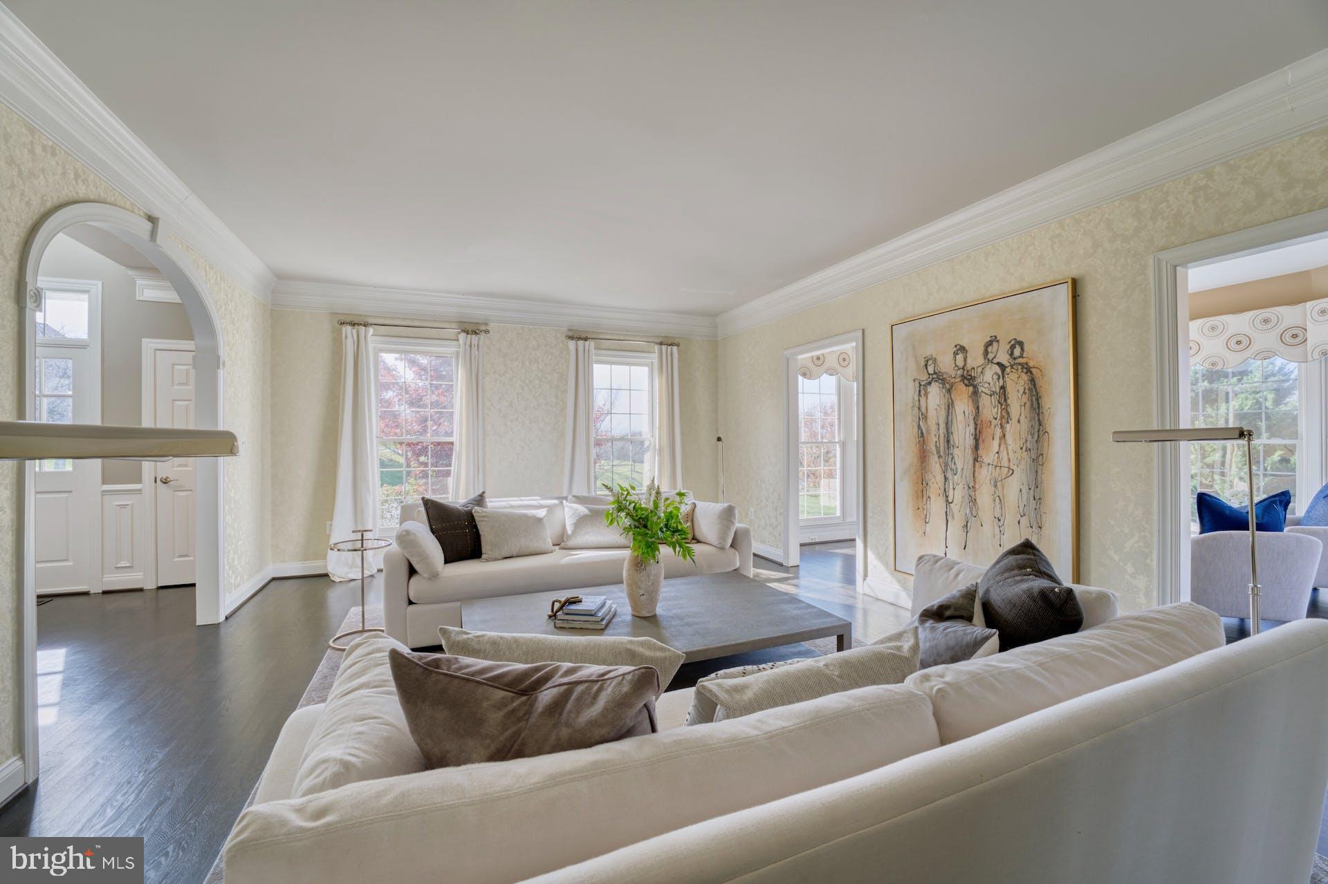 40280 SPECTACULAR BID PLACE