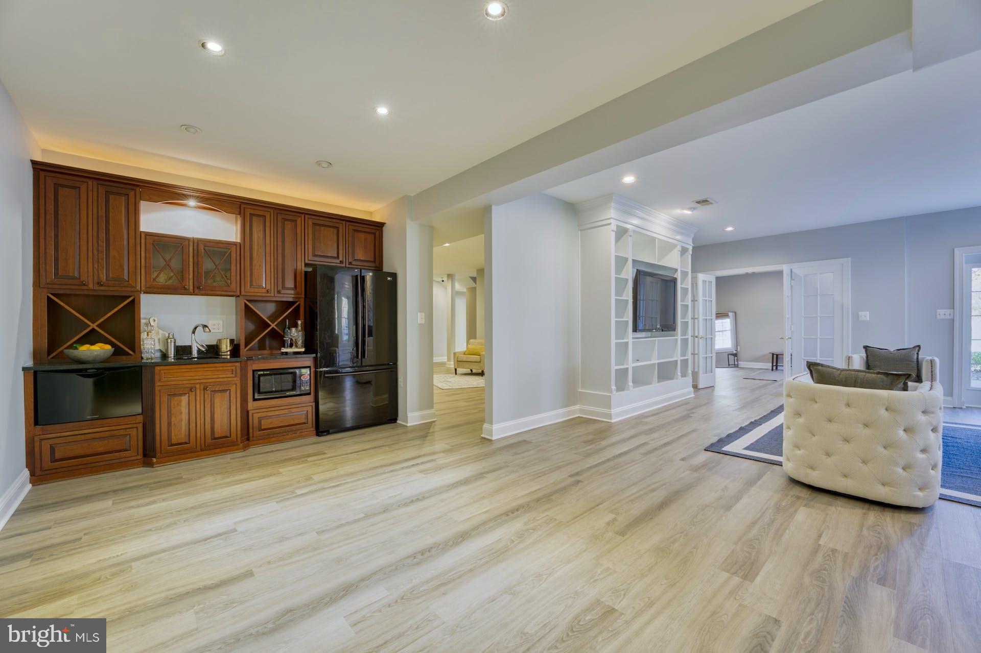 40280 SPECTACULAR BID PLACE