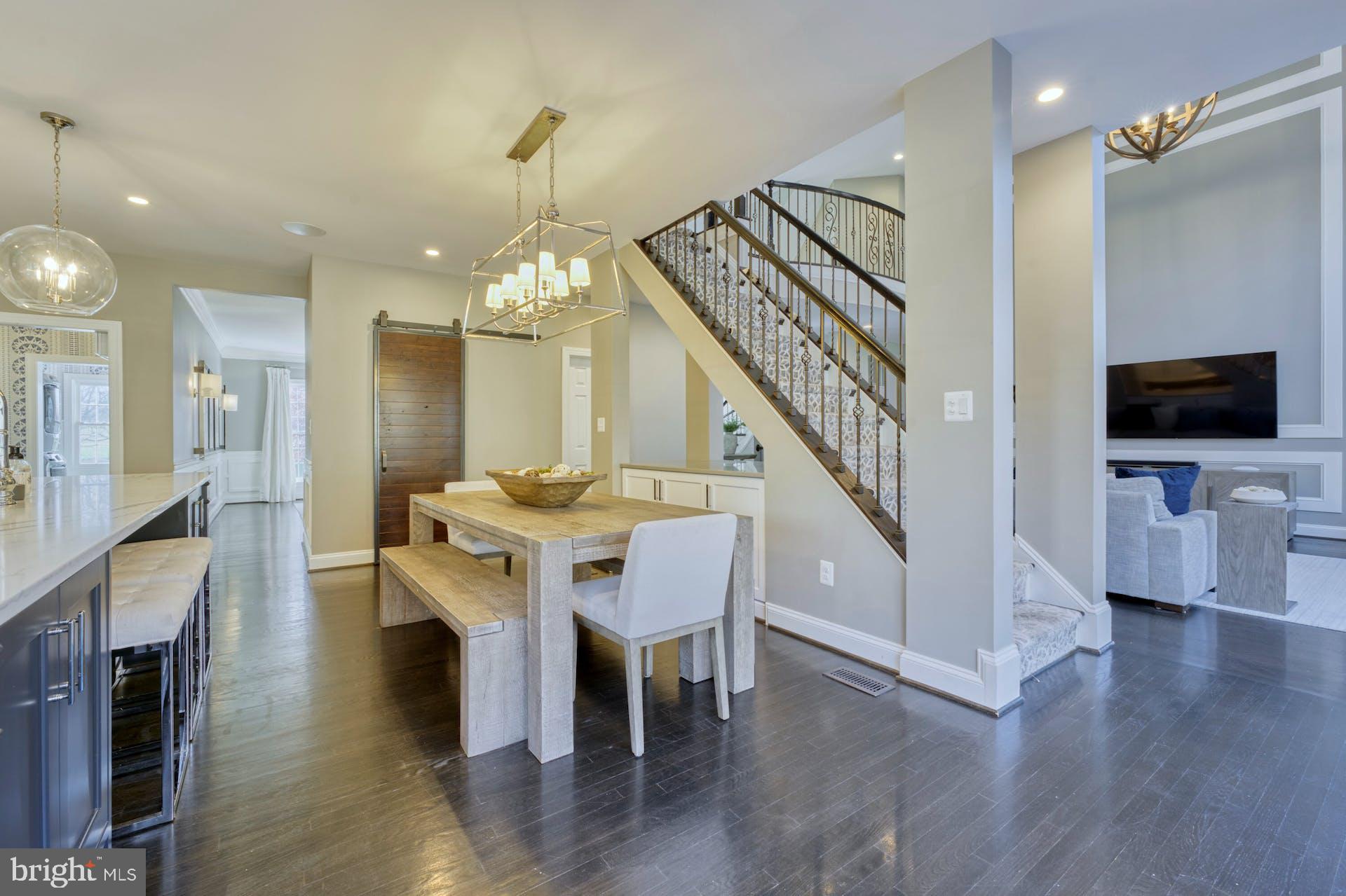 40280 SPECTACULAR BID PLACE