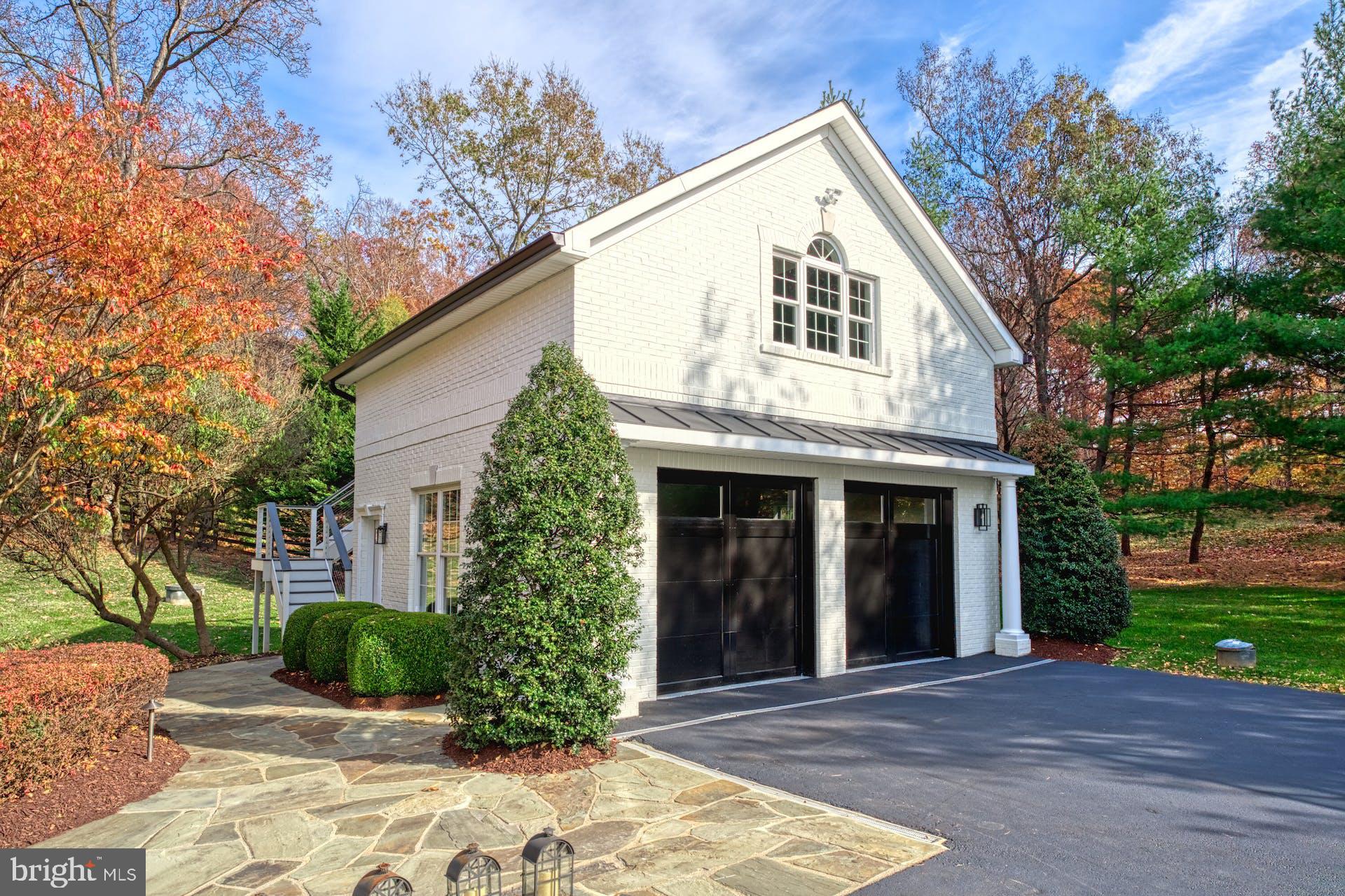 40280 SPECTACULAR BID PLACE