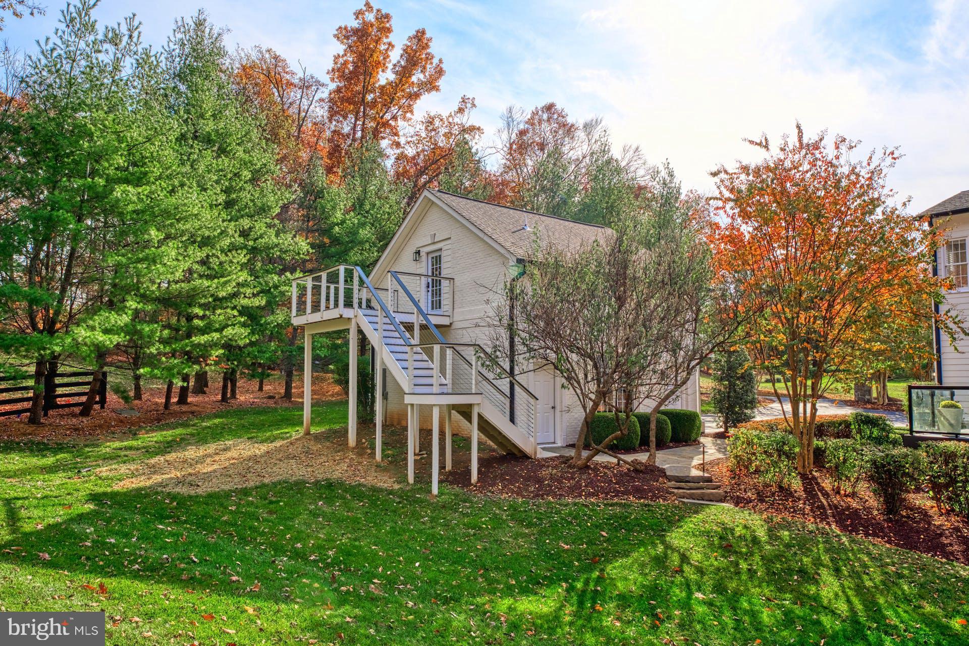 40280 SPECTACULAR BID PLACE