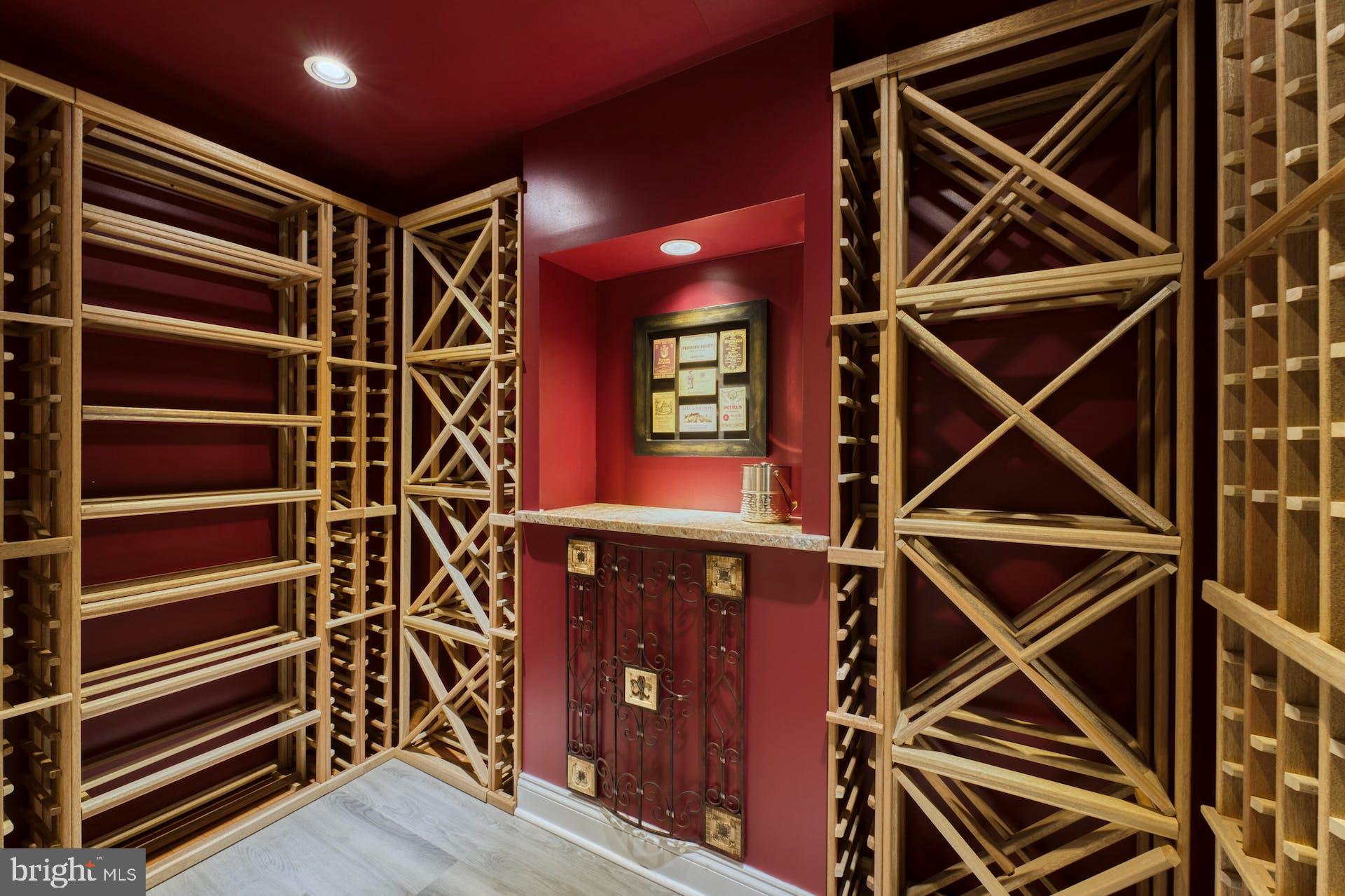 40280 SPECTACULAR BID PLACE