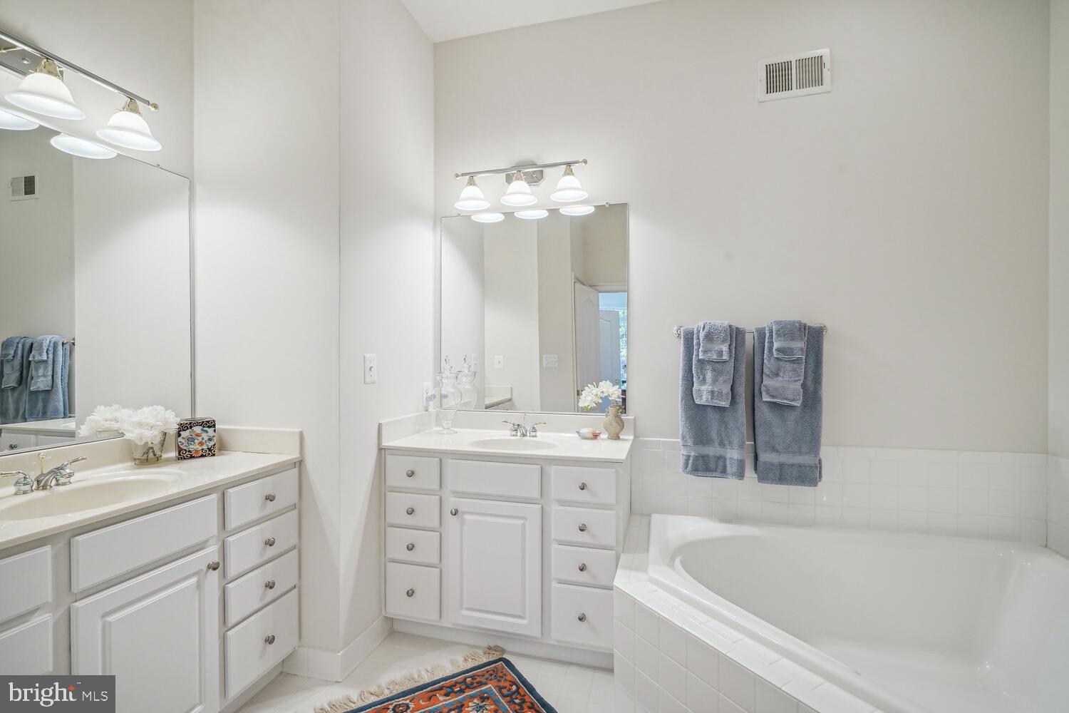 19188 GREYSTONE SQUARE