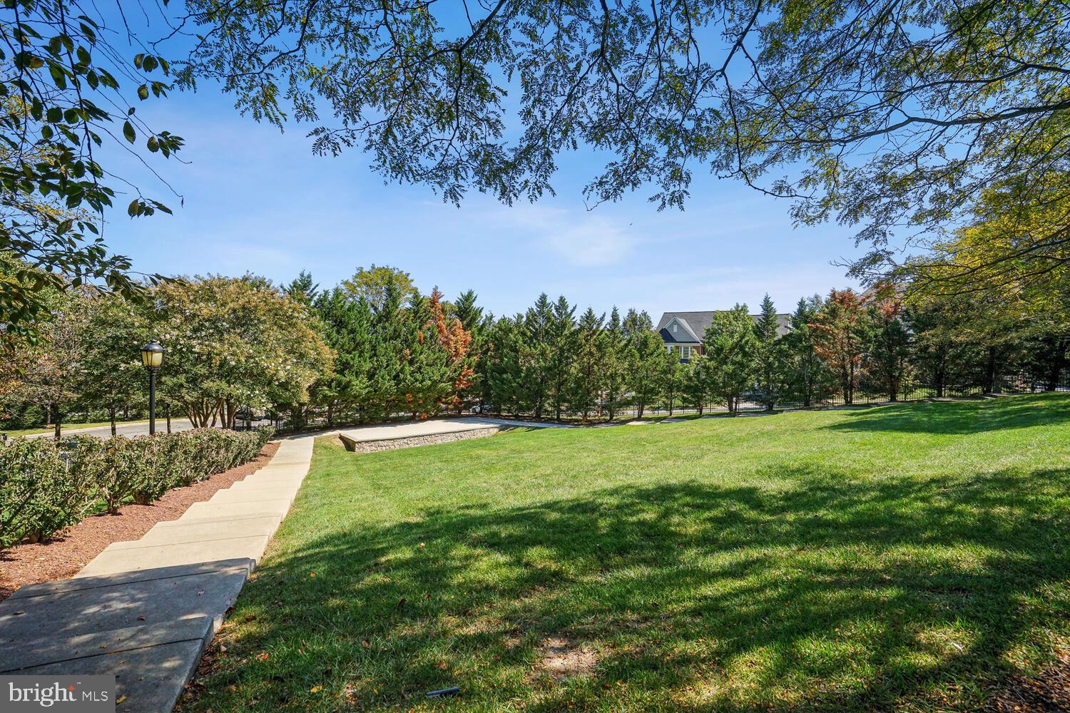 19188 GREYSTONE SQUARE