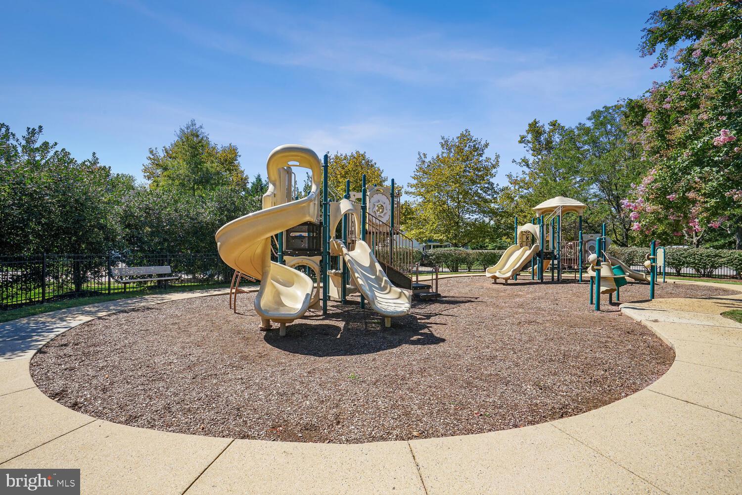 19188 GREYSTONE SQUARE