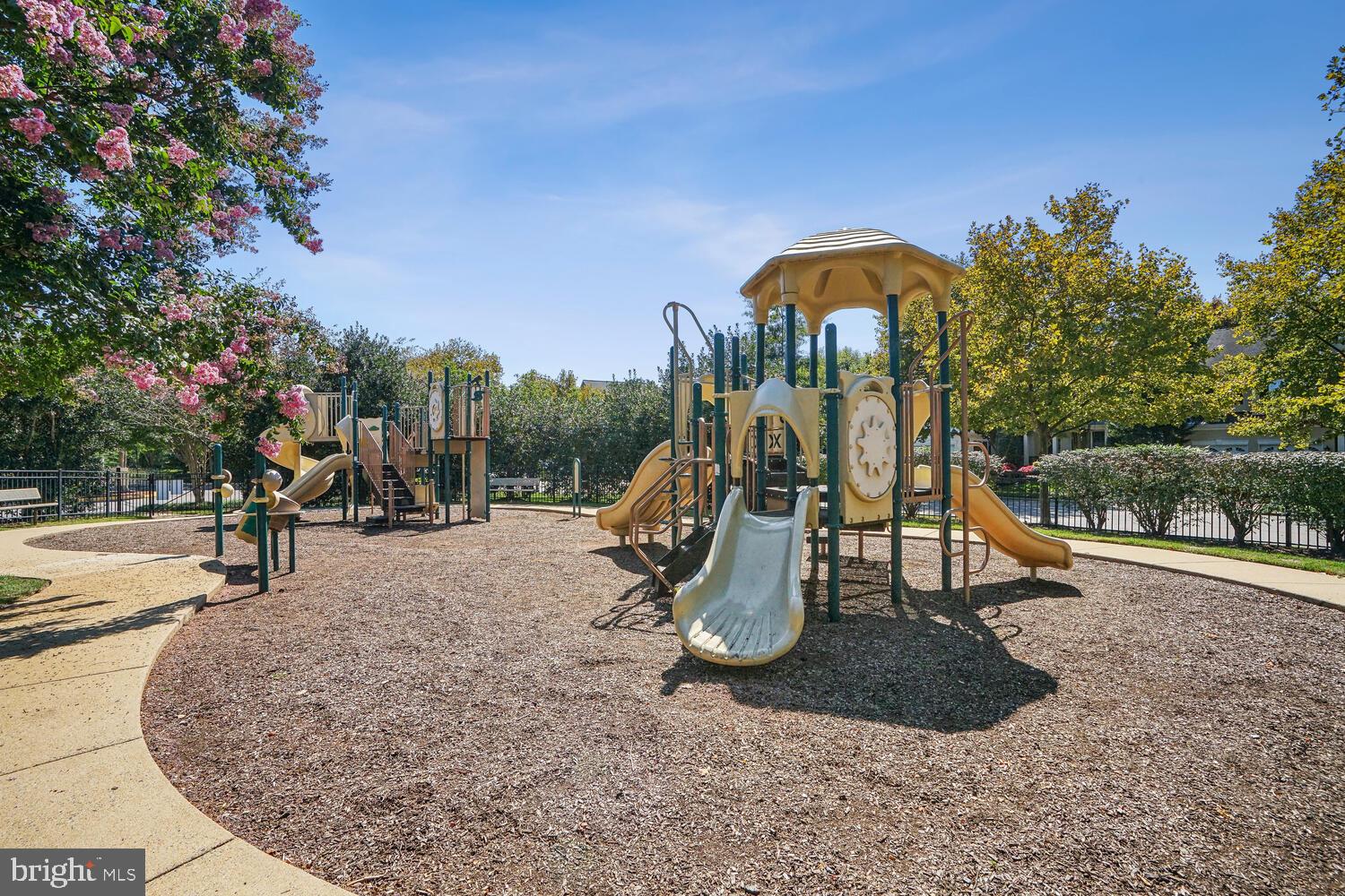 19188 GREYSTONE SQUARE