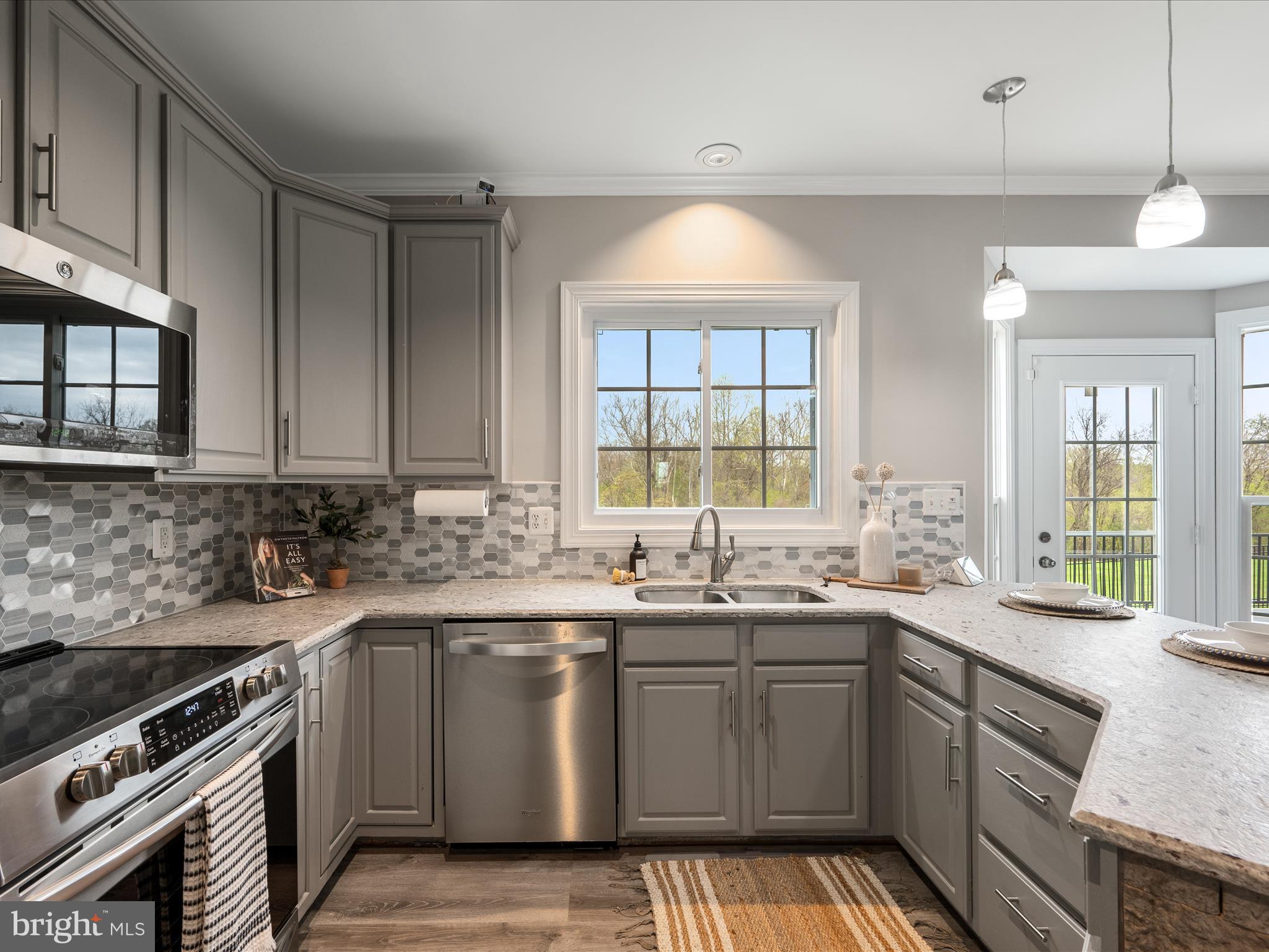 39918 CANTERFIELD COURT