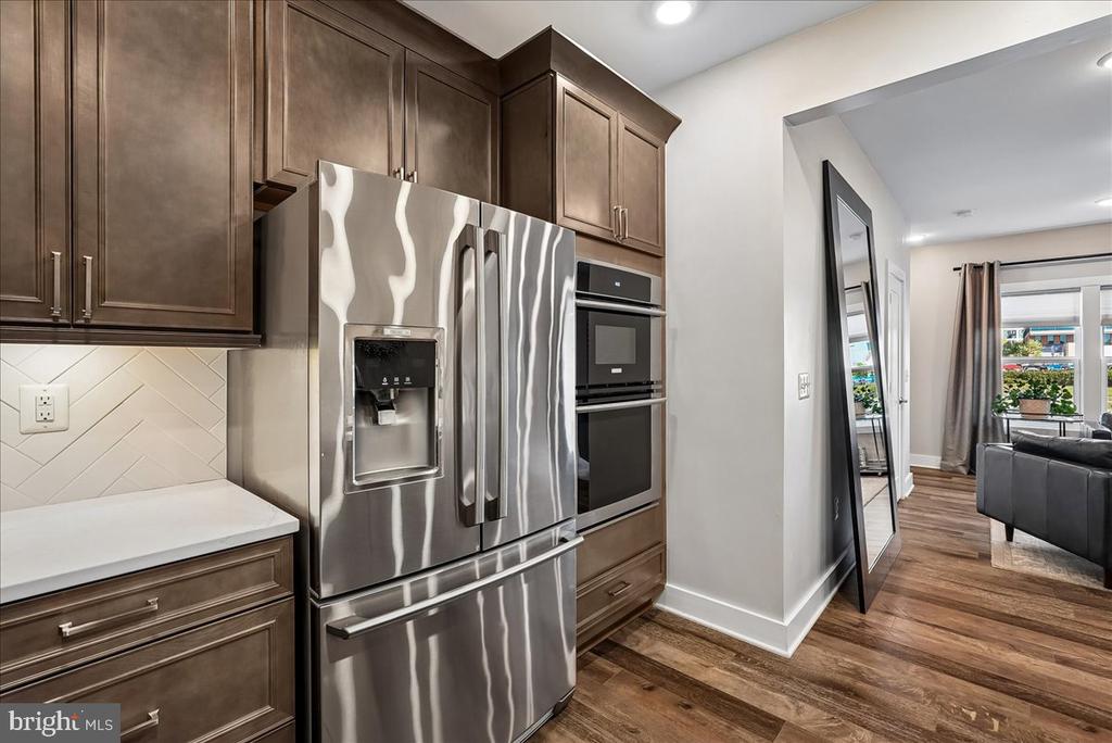 44784 TIVERTON SQUARE
