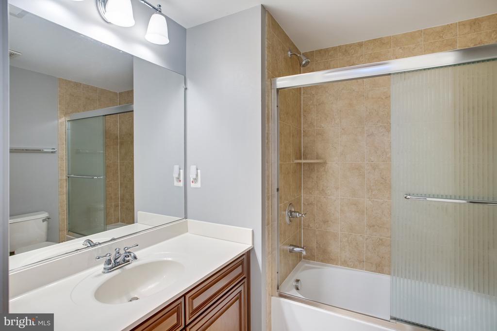 16340 SANDY RIDGE COURT