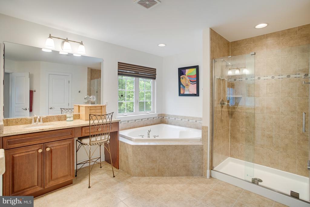 16340 SANDY RIDGE COURT